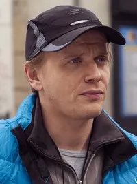 영화배우인 알렉스 뤼츠의 대표 이미지