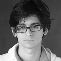 배우인 조쉬 파뎀의 대표 이미지