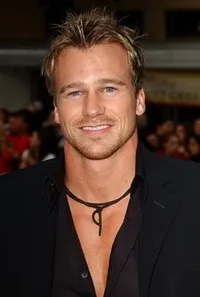 배우인 러스티 조이너의 대표 이미지