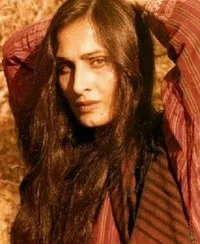 각본, 감독, 배우인 수잔 타슬리미의 대표 이미지