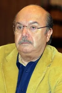 배우, 각본인 리노 반피의 대표 이미지