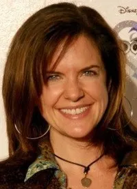 배우인 제니퍼 헤일의 대표 이미지