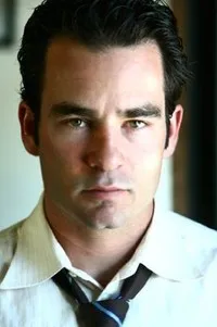 영화배우인 마틴 파파지언의 대표 이미지