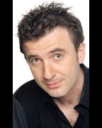 영화배우, 코미디언인 피코네의 대표 이미지