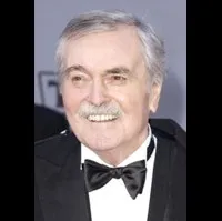 영화배우인 제임스 두핸의 대표 이미지