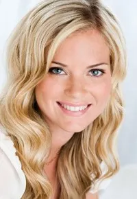 영화배우인 신디 버즈비의 대표 이미지