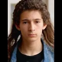 영화배우인 안소니 소니고의 대표 이미지