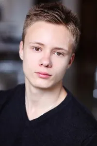 배우인 안토니 르쿠예르의 대표 이미지