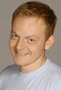 배우인 루보 코스텔니의 대표 이미지