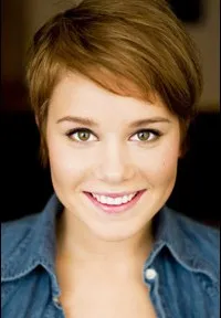 영화배우인 아만다 필케의 대표 이미지