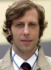 배우인 올리버 코릿케의 대표 이미지