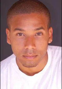 영화배우인 주시 스몰렛의 대표 이미지