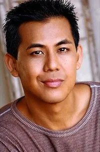 배우인 버트 불로스의 대표 이미지