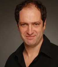 배우인 호세안 벤고에시의 대표 이미지