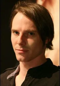 배우인 바클라브 이라첵의 대표 이미지