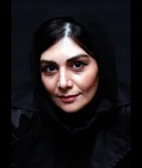 배우인 엥가메 가지아니의 대표 이미지