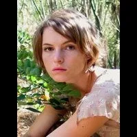 영화배우인 에이미 세이메츠의 대표 이미지