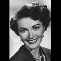 배우인 파울라 레이몬드의 대표 이미지