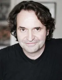 배우인 그레고아르 보넷의 대표 이미지