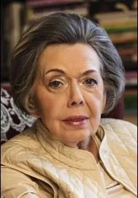 배우인 지리나 지라스코바의 대표 이미지