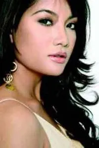 배우인 트룽 응옥 안의 대표 이미지