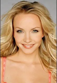 영화배우인 야닌 울만의 대표 이미지