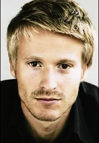 배우인 막시밀리안 폰 푸펜도르프의 대표 이미지