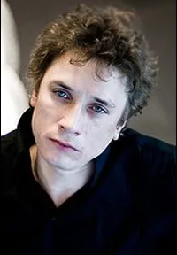 영화배우인 알렉산더 야첸코의 대표 이미지