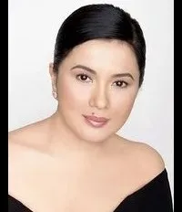 배우인 로나 토렌티노의 대표 이미지