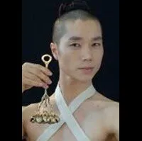 뮤지컬배우인 모지민의 대표 이미지