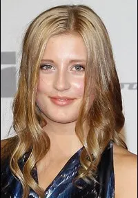 배우인 루나 슈바이거의 대표 이미지