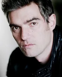 배우인 로랑 수아레의 대표 이미지