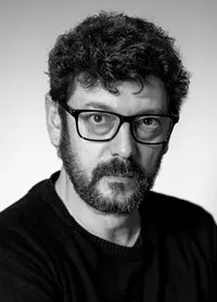 영화배우인 마놀로 솔로의 대표 이미지