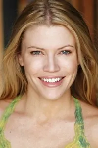 배우인 캠 헤스킨의 대표 이미지