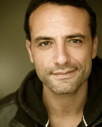 배우, 감독, 각본인 올리버 솔러의 대표 이미지