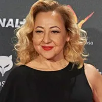 영화배우인 카르멘 마치의 대표 이미지