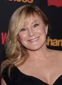 배우인 클로에 웹의 대표 이미지