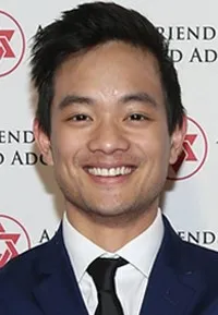 영화배우인 오스릭 차우의 대표 이미지