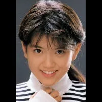 배우인 오자와 나츠키의 대표 이미지