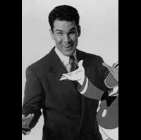 배우인 토니 앤셀모의 대표 이미지