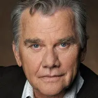 배우인 윌렘 니즈홀트의 대표 이미지