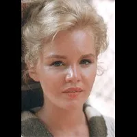 배우, 음악인 튜즈데이 웰드의 대표 이미지