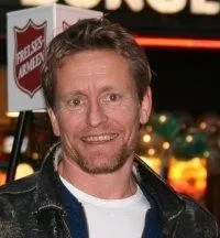 영화배우인 헨릭 메스타드의 대표 이미지