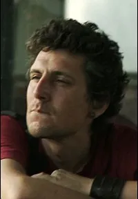 배우인 크리스토 크리스토프의 대표 이미지