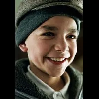 영화배우인 아미르 벤 압델모우멘의 대표 이미지