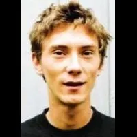 영화배우인 스완 아를로드의 대표 이미지