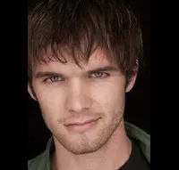 배우인 카일 루포의 대표 이미지