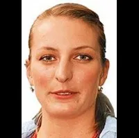 배우인 안나 폴립코바의 대표 이미지