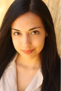 배우인 티나 로드리게즈의 대표 이미지