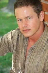 영화배우인 데이빗 G.B. 브라운의 대표 이미지